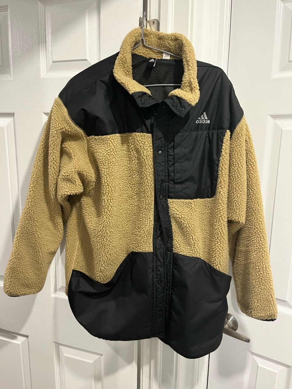 Mens XL Adidas Two-Tone Sherpa Jacket in Tan and Black